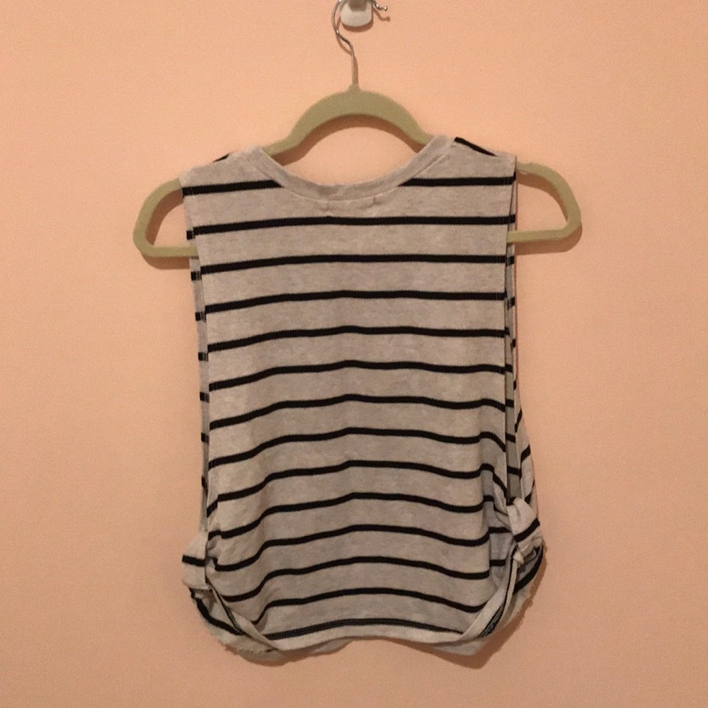 Tank top - Picture 3 of 4